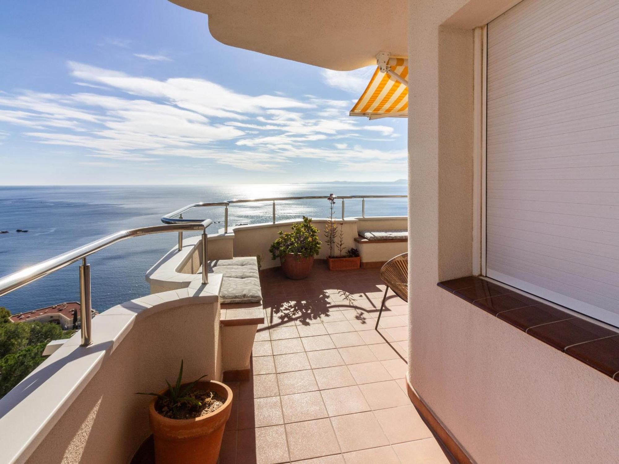 Joan Margarit 2-b -vista Excepcional Del Mediterraneo Con Piscina Comunitaria. - Es-228-159 Appartement *